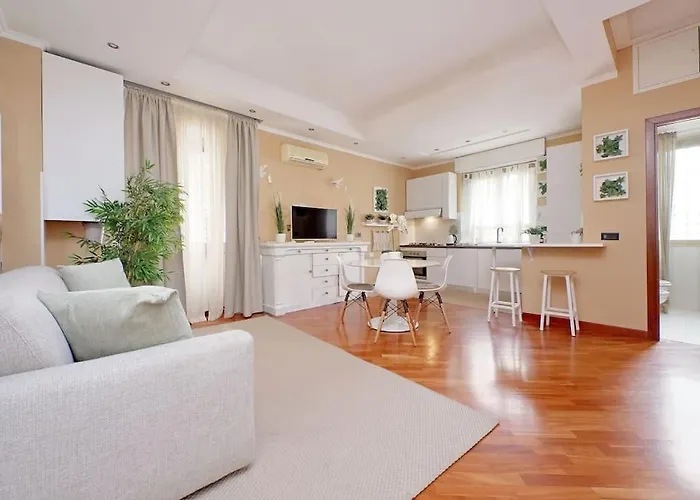 Lucky Domus Tuscolano Apartment *