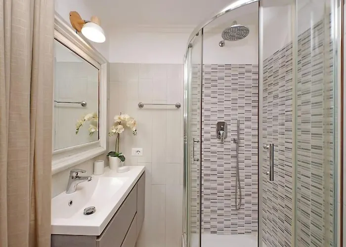 Lucky Domus Tuscolano Apartment Rom