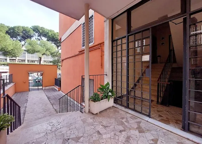 Lucky Domus Tuscolano * Rom