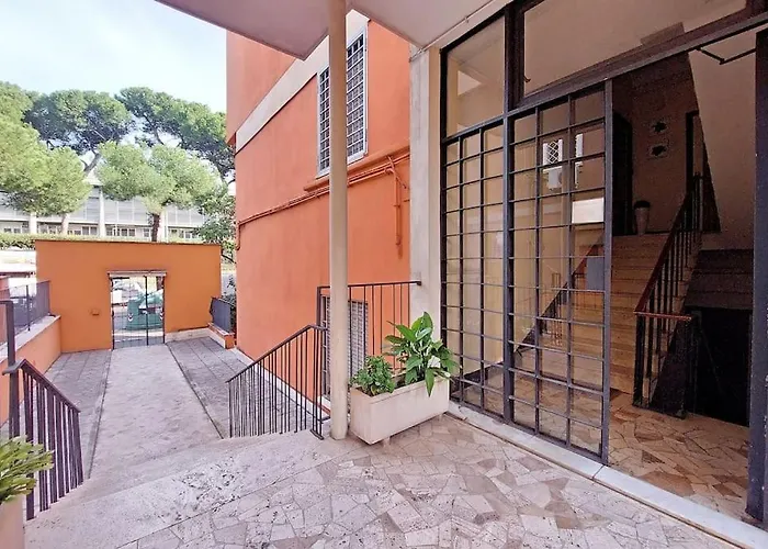 Lucky Domus Tuscolano Apartment Rom