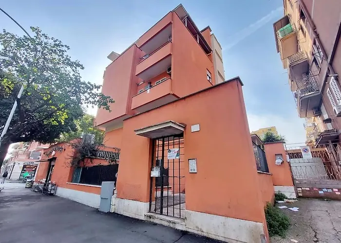 Apartment Lucky Domus Tuscolano Rom